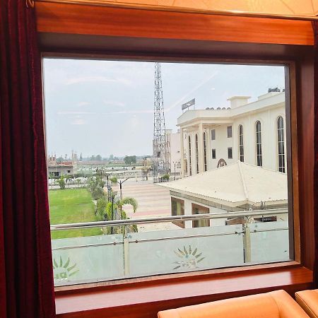 Ayodhya Royal Heritage Hotel & Resort מראה חיצוני תמונה